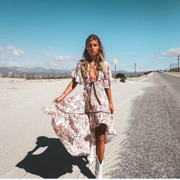 Pink Floral Bohemian Maxi Dress - Picture 3 of 16